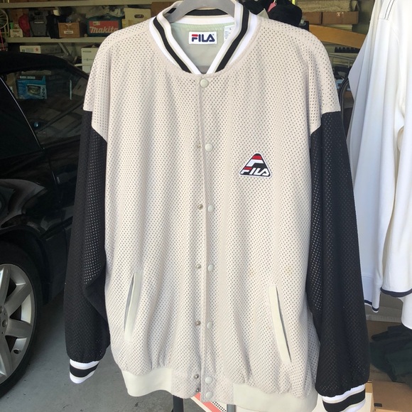 Men’s Fila jacket L machine wash hang drylike new - Picture 2 of 11